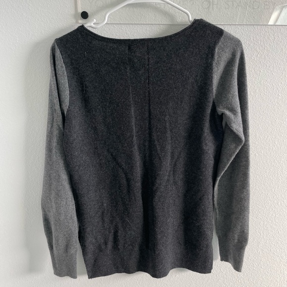 Club Monaco 100% Cashmere Sweater, Women’s Size Small - Picture 2 of 4